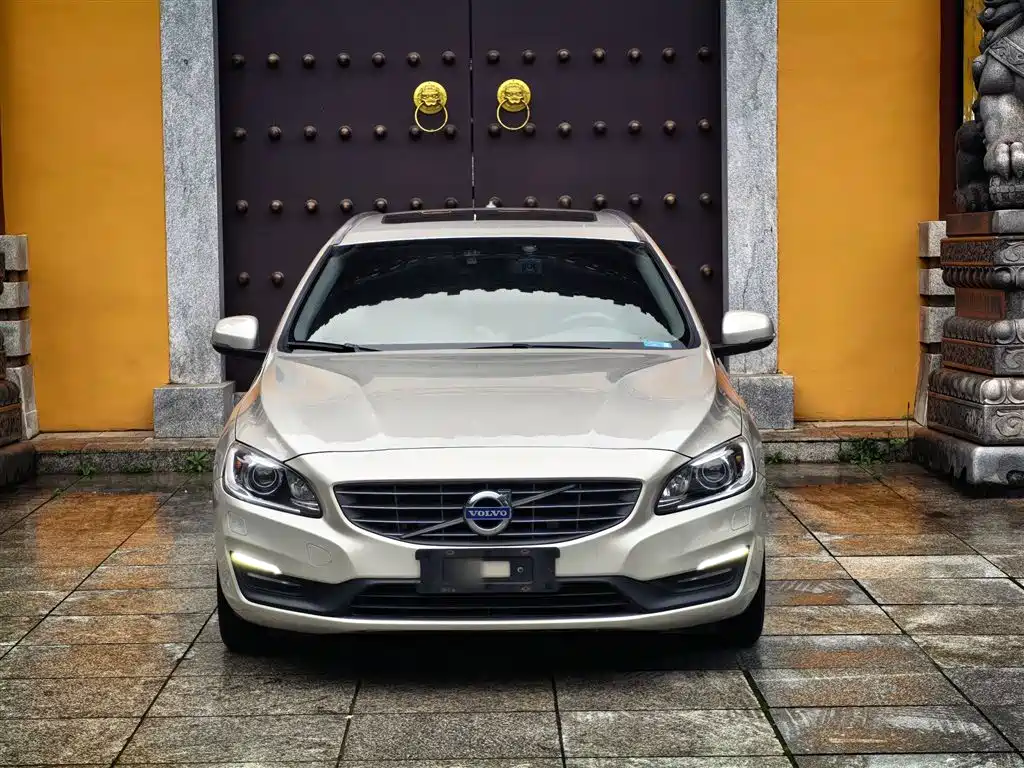 Volvo V60 2017 T4 Zhishang Edition National V купить на сайте DeffCars