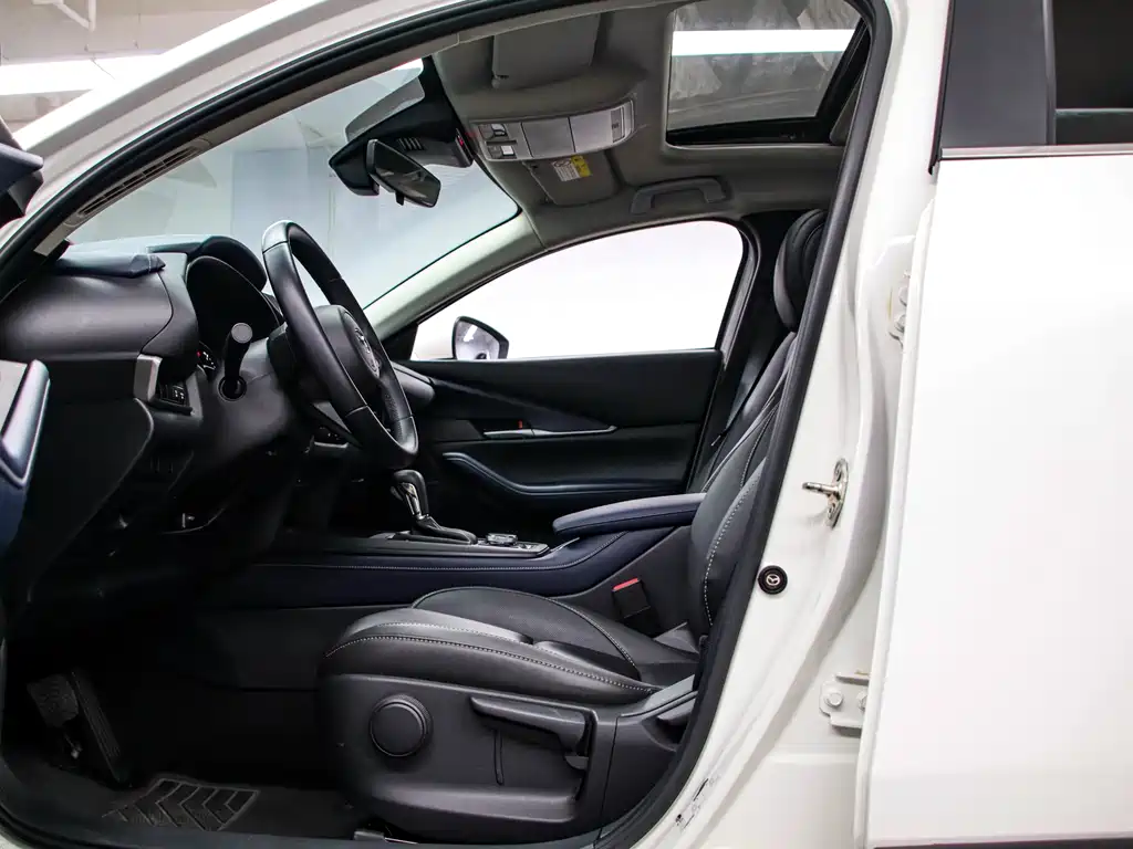 Mazda CX-30 2022 2.0L automatic quality model купить на сайте DeffCars