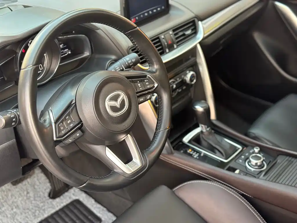 Mazda CX-4 2018 2.5L automatic four-wheel drive Blue Sky Fearless Edition National V купить на сайте DeffCars