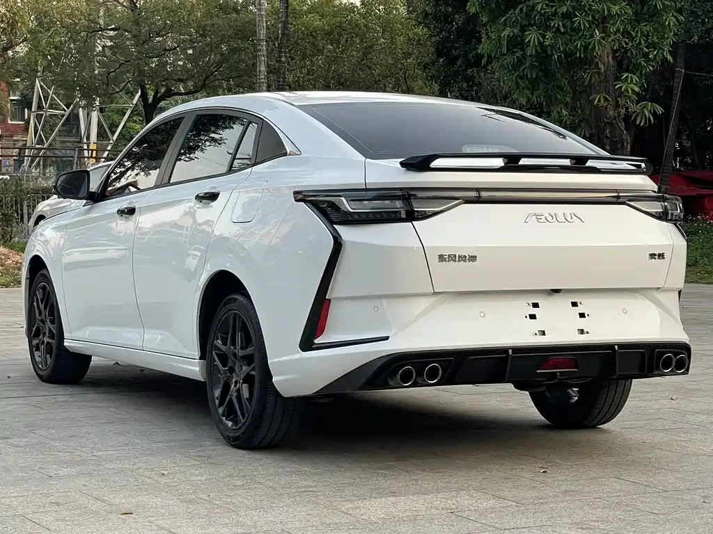 Yixuan 2023 Mach Edition 1.5T Automatic Dream Chaser Knight Edition купить на сайте DeffCars