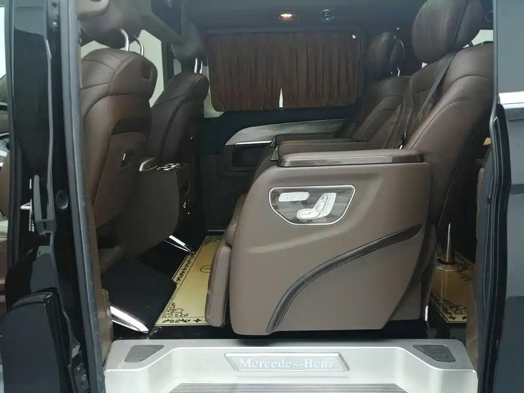 Mercedes-Benz V-Class 2020 V 260 L Long Wheelbase Luxury Edition купить на сайте DeffCars