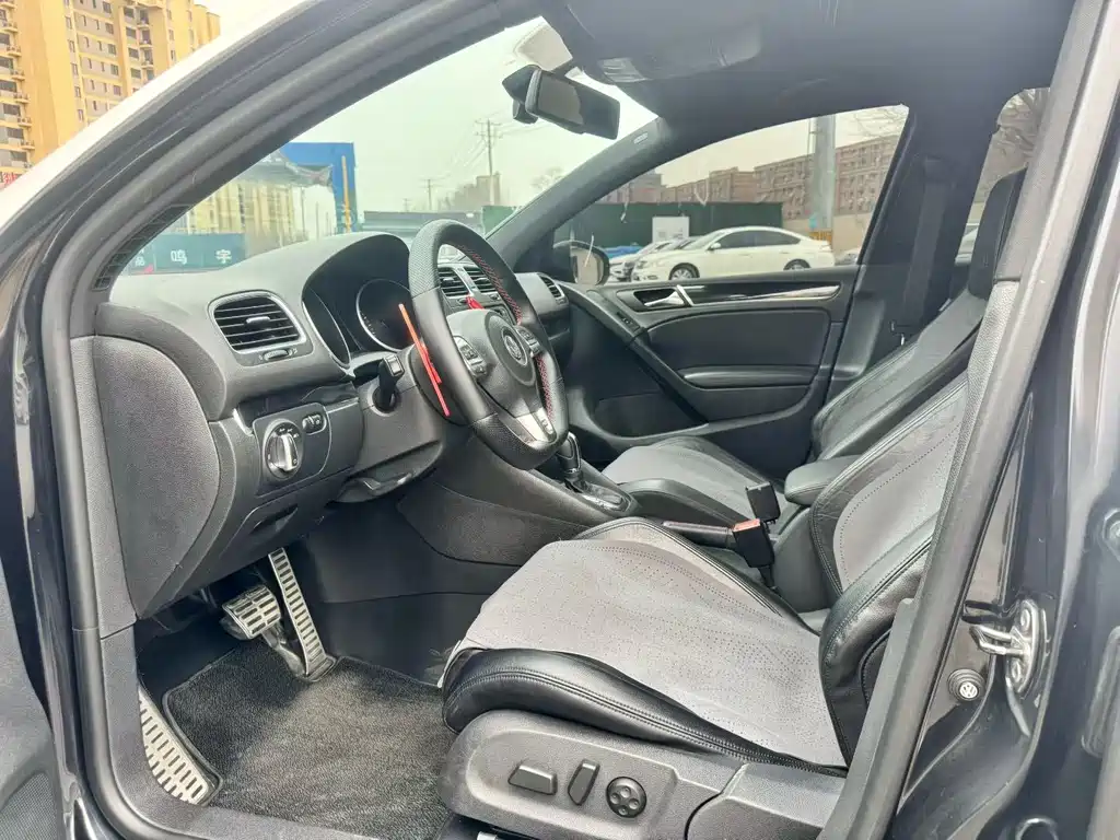 Golf GTI 2012 2.0TSI GTI купить на сайте DeffCars