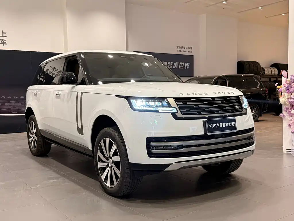 Range Rover 2025 3.0 L6 400PS Extended Edition купить на сайте DeffCars