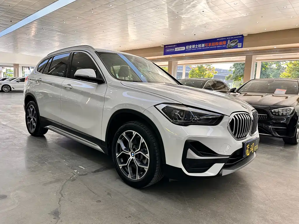 BMW X1 2022 sDrive25Li Leading Model купить на сайте DeffCars
