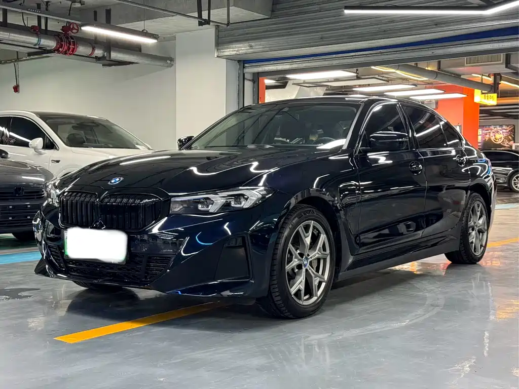 BMW i3 2024 eDrive 35 L купить на сайте DeffCars