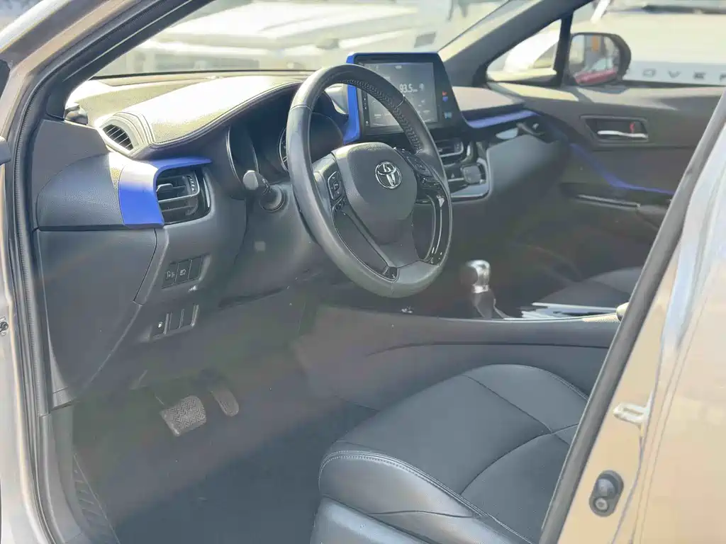 Yize IZOA 2018 2.0L Yichi Edition National VI купить на сайте DeffCars
