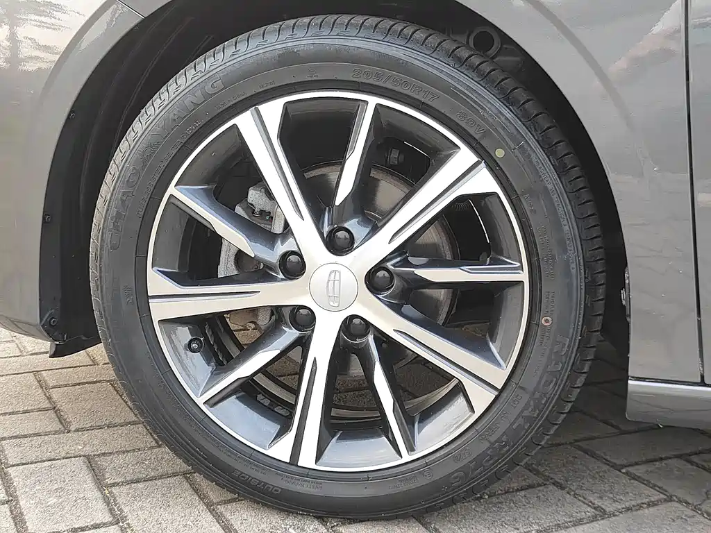 Emgrand 2022 4th generation 1.5L CVT flagship model купить на сайте DeffCars
