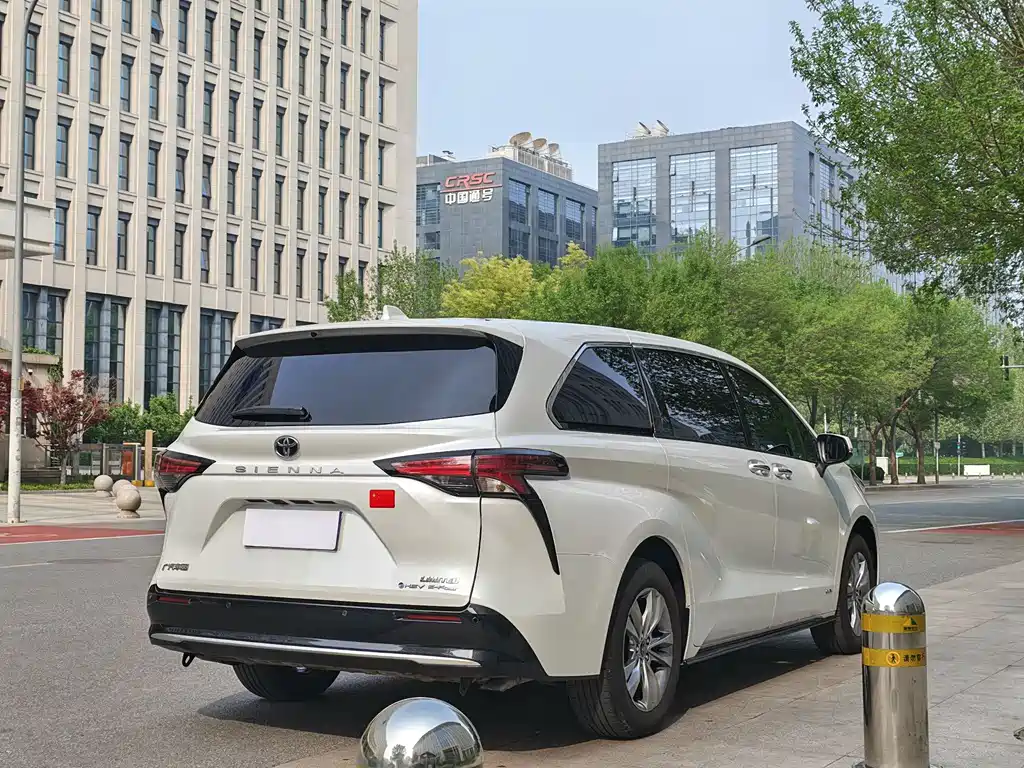 SIENNA 2024 2.5L hybrid four-wheel drive premium version купить на сайте DeffCars