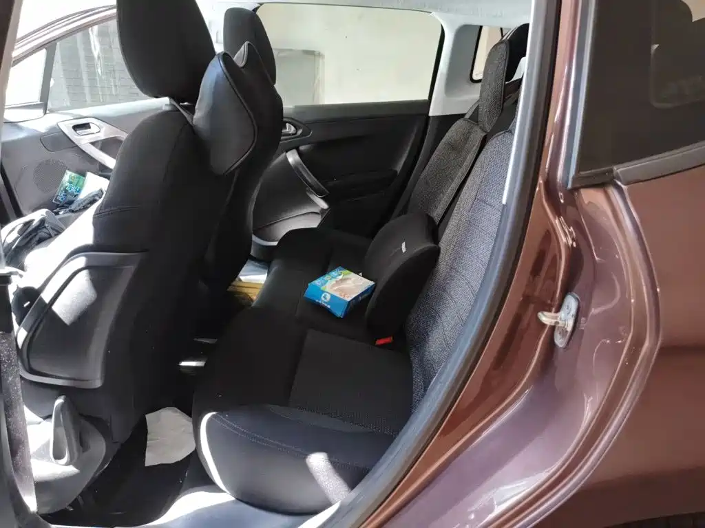 Peugeot 2008 2014 1.6L Automatic Fashion Edition купить на сайте DeffCars