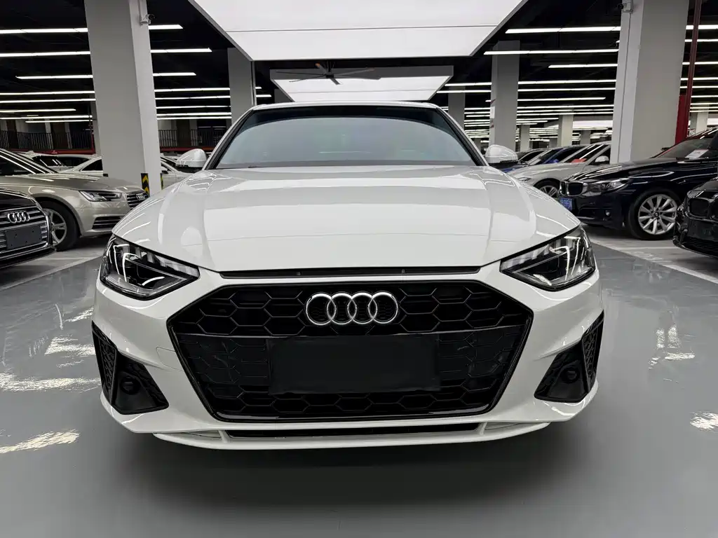 Audi A4L 2023 40 TFSI Fashionable and Dynamic купить на сайте DeffCars