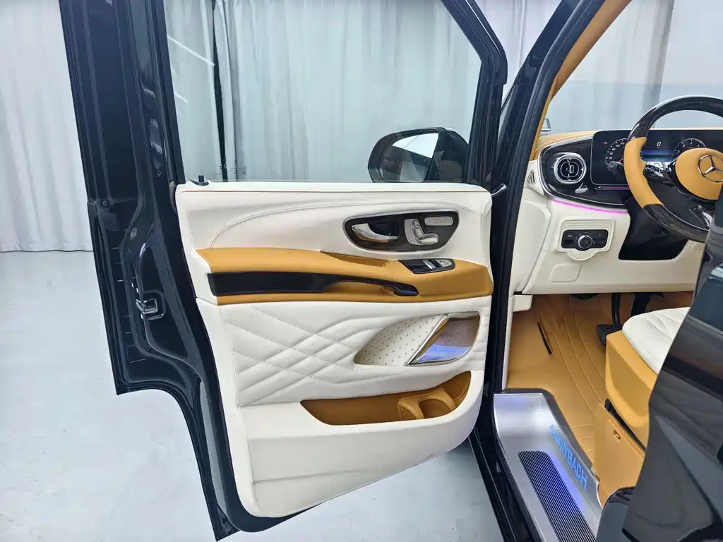 Vito 2024 2.0T Business Edition 7 seats купить на сайте DeffCars