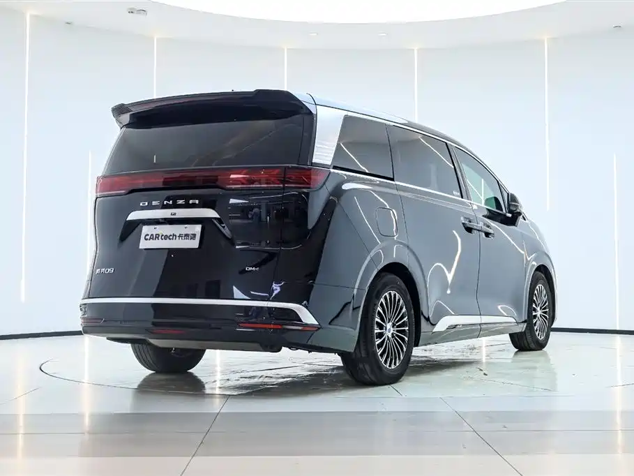 Denza D9 2024 DM-i 1050 Exclusive Type купить на сайте DeffCars