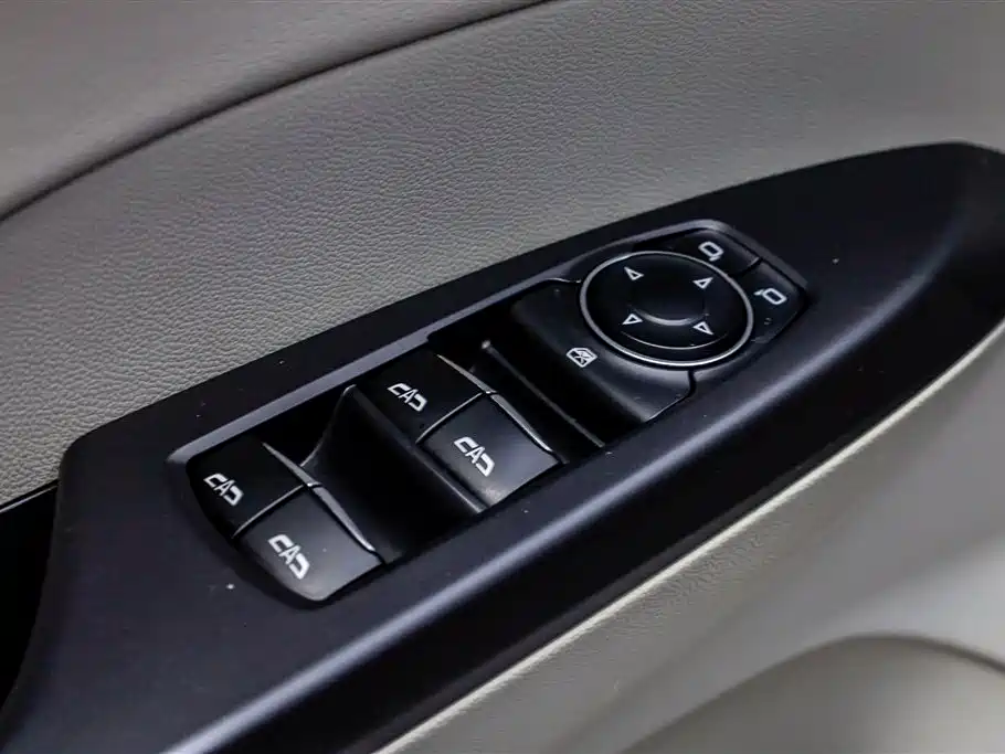 Buick GL8 2023 ES Lu Zun Comfort Type купить на сайте DeffCars