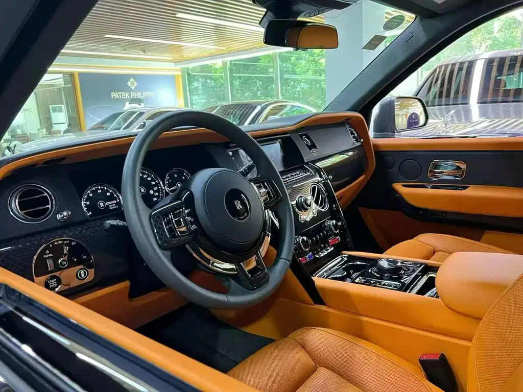 Cullinan 2020 Black Badge купить на сайте DeffCars