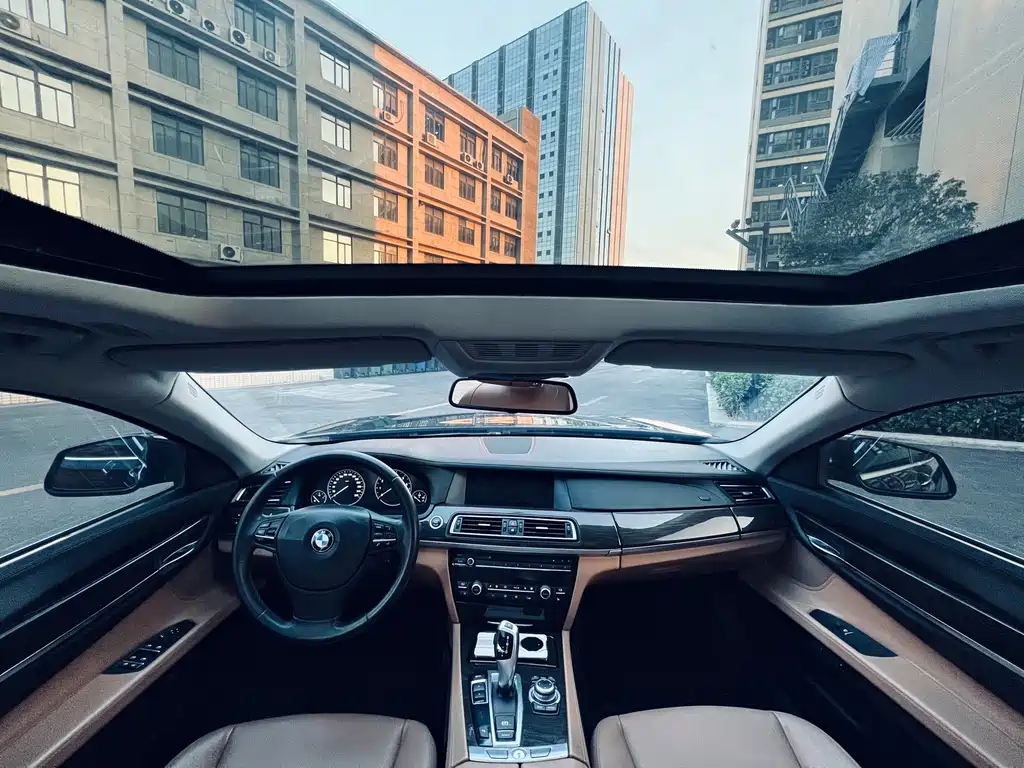 BMW 7 Series 2013 740Li Leading Model купить на сайте DeffCars