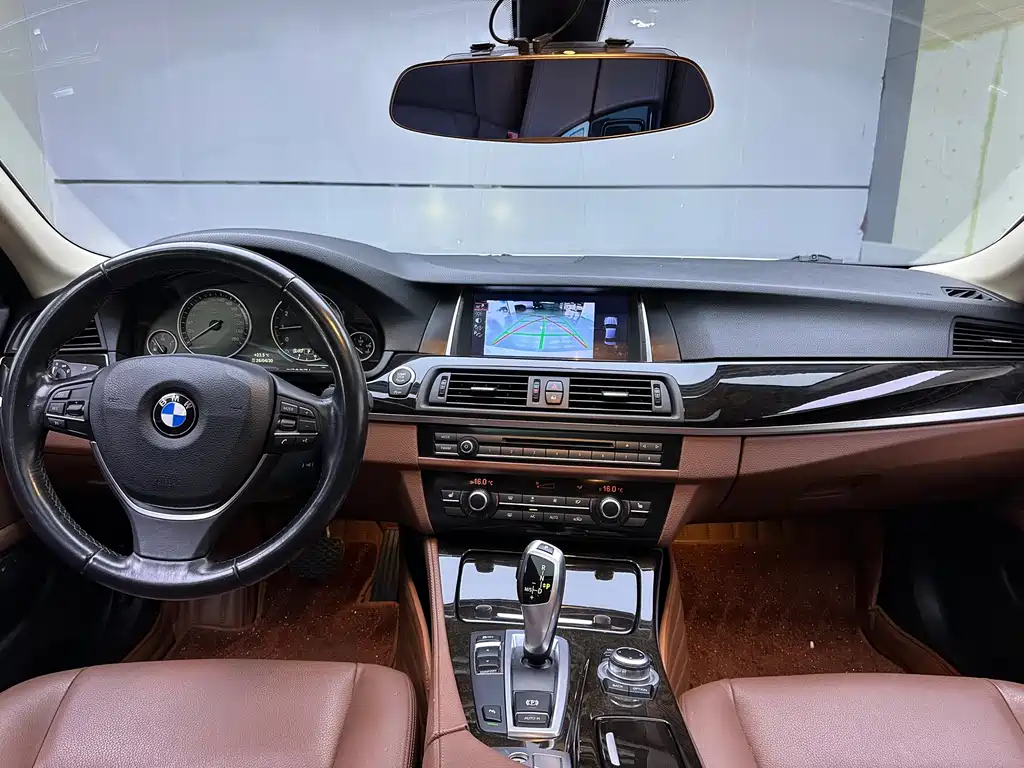 BMW 5 Series 2017 525Li Leading Model купить на сайте DeffCars