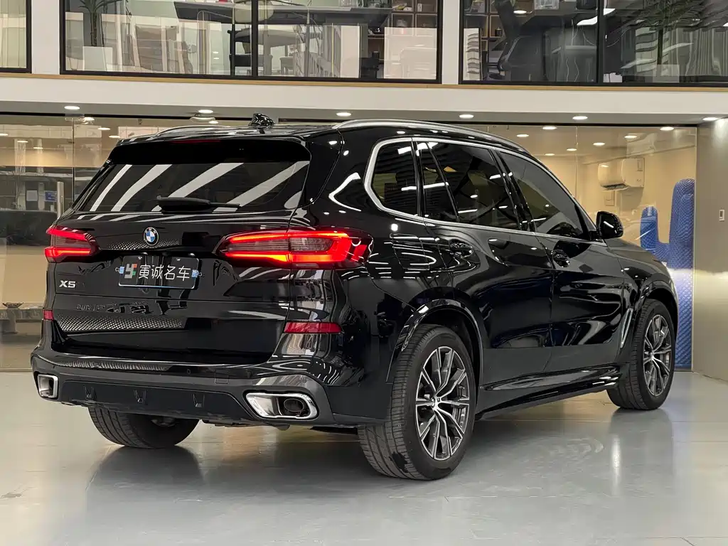 BMW X5 2022 xDrive 30Li Exclusive M Sports Package купить на сайте DeffCars