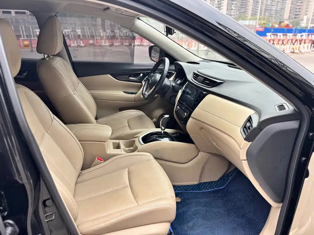 X-Trail 2019 2.0L CVT Intelligent Connected Seven-Seater Comfort Edition 2WD купить на сайте DeffCars