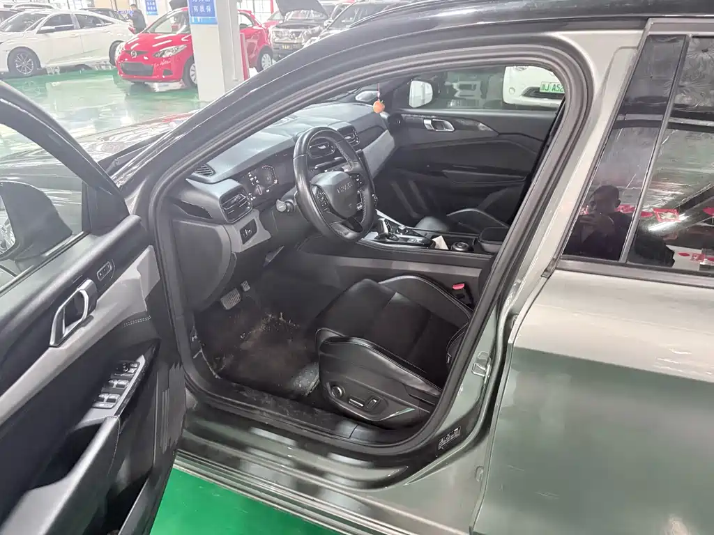 Lynk & Co 02 Hatchback 2022 2.0TD Pro купить на сайте DeffCars