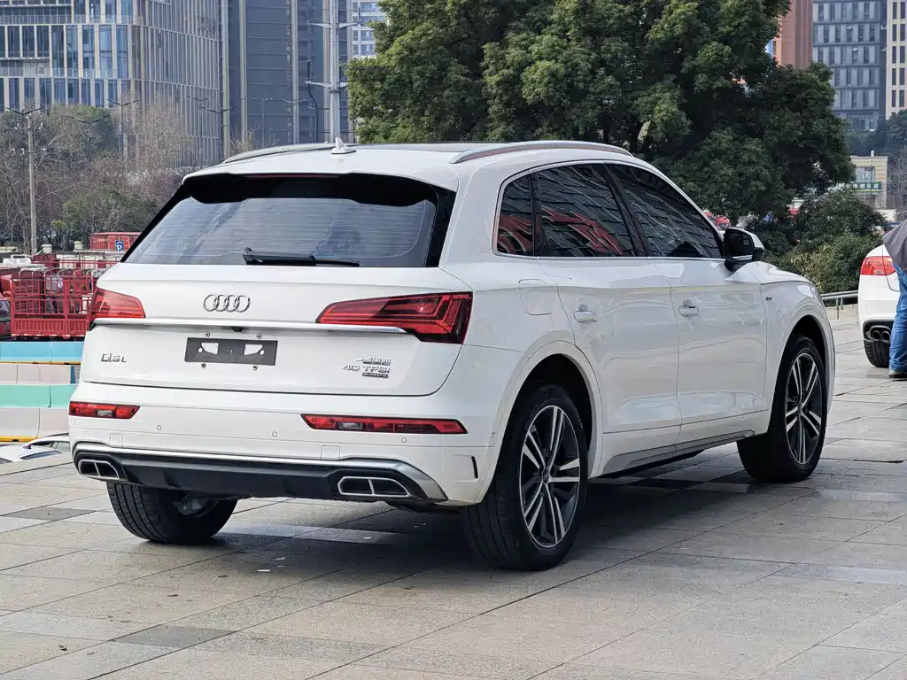 Audi Q5L 2022 40T luxury and dynamic model купить на сайте DeffCars