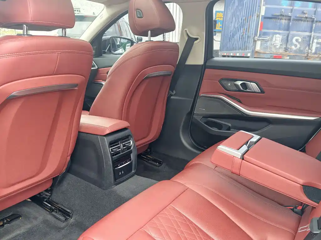 BMW 3 Series 2023 325Li M Sports Night Package купить на сайте DeffCars