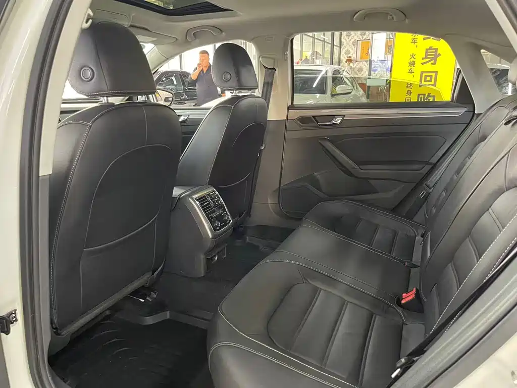 Passat 2017 330TSI DSG Premium Edition купить на сайте DeffCars