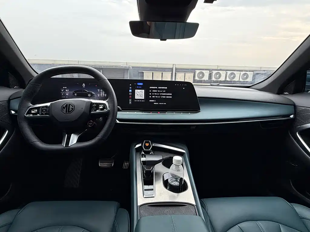 MG7 2023 2.0T Automatic Beauty Hunting Luxury Edition купить на сайте DeffCars