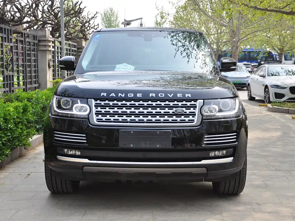 Range Rover 2017 3.0 SC V6 Vogue SE Genesis Extended Edition купить на сайте DeffCars