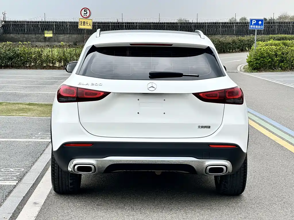 Mercedes-Benz GLA 2022 GLA 200 купить на сайте DeffCars