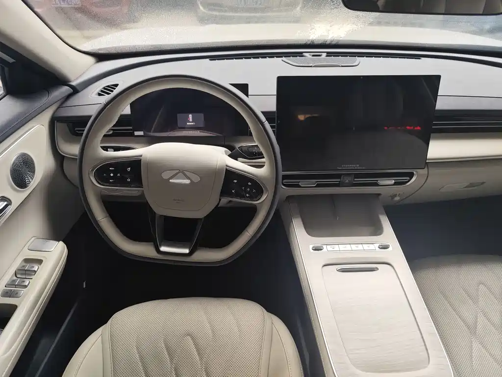 Fengyun A8L 2025 1.5TGDI 145km luxury model купить на сайте DeffCars