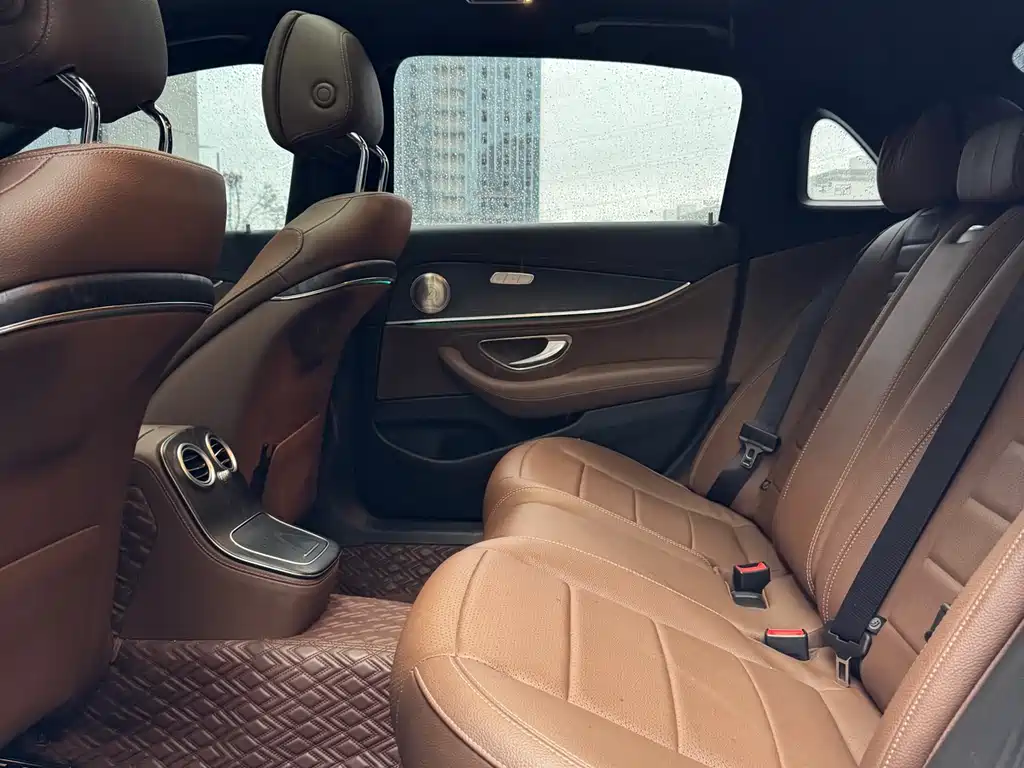 Mercedes-Benz E-Class 2022 Facelift 2 E 260 L Sports купить на сайте DeffCars