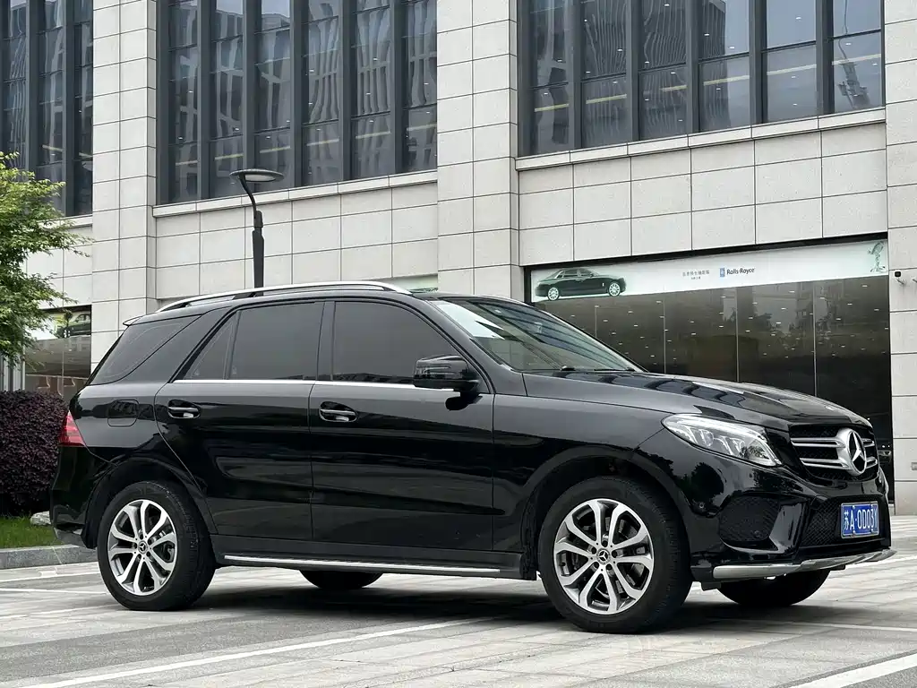 Mercedes-Benz GLE 2017 GLE 320 4MATIC Dynamic купить на сайте DeffCars