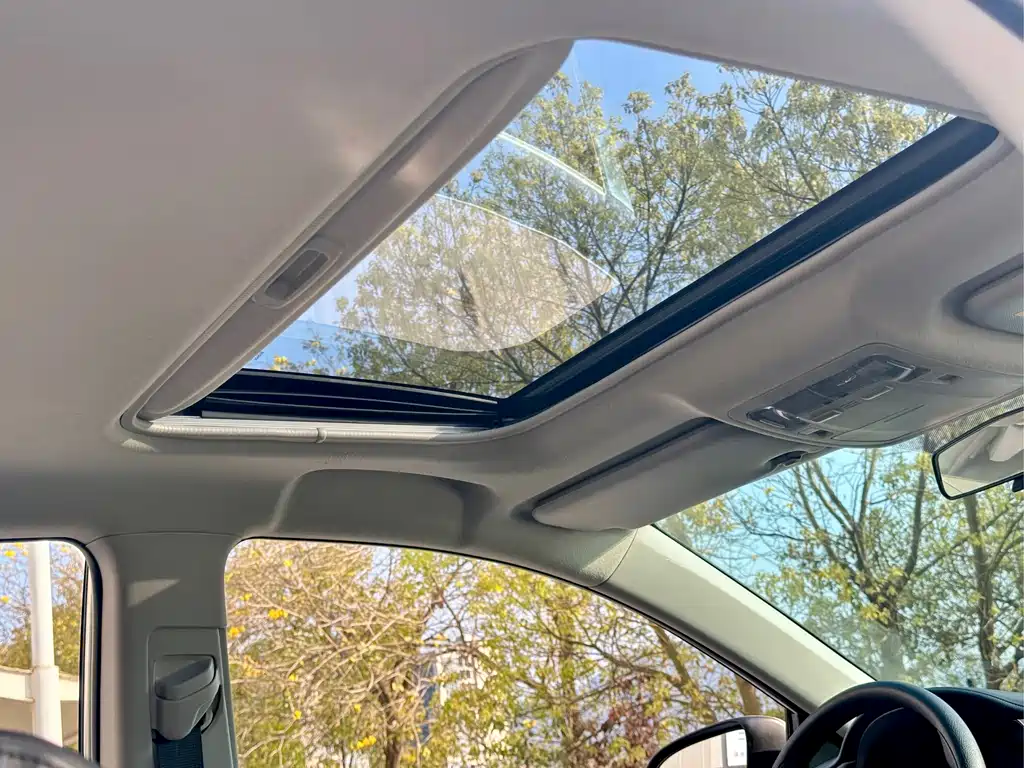 Corolla 2017 facelift 1.2T S-CVT GL-i купить на сайте DeffCars