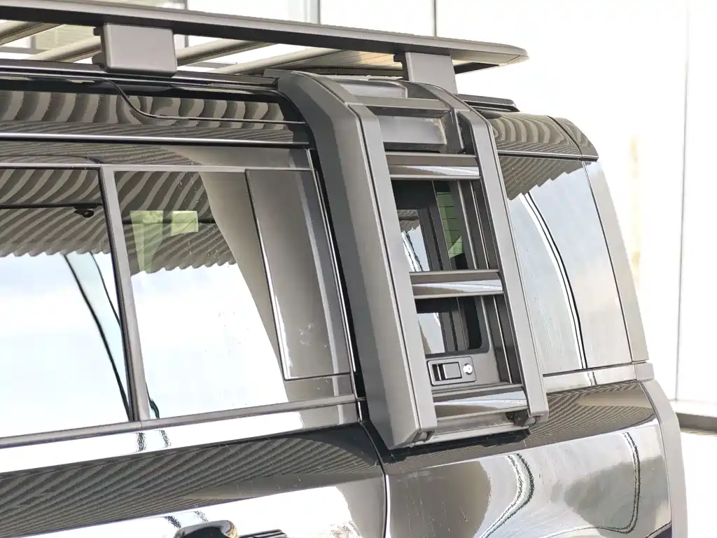 Land Rover Defender 2025 110 3.0T P400 Dark Special Edition купить на сайте DeffCars