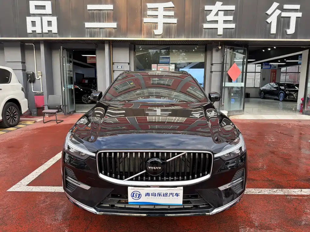 Volvo XC60 2025 B5 four-wheel drive Zhiyi Luxury Edition купить на сайте DeffCars