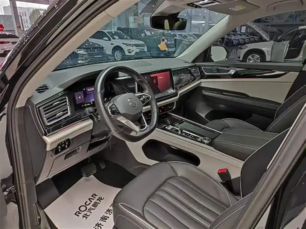 Touron 2022 380TSI four-wheel drive luxury version купить на сайте DeffCars