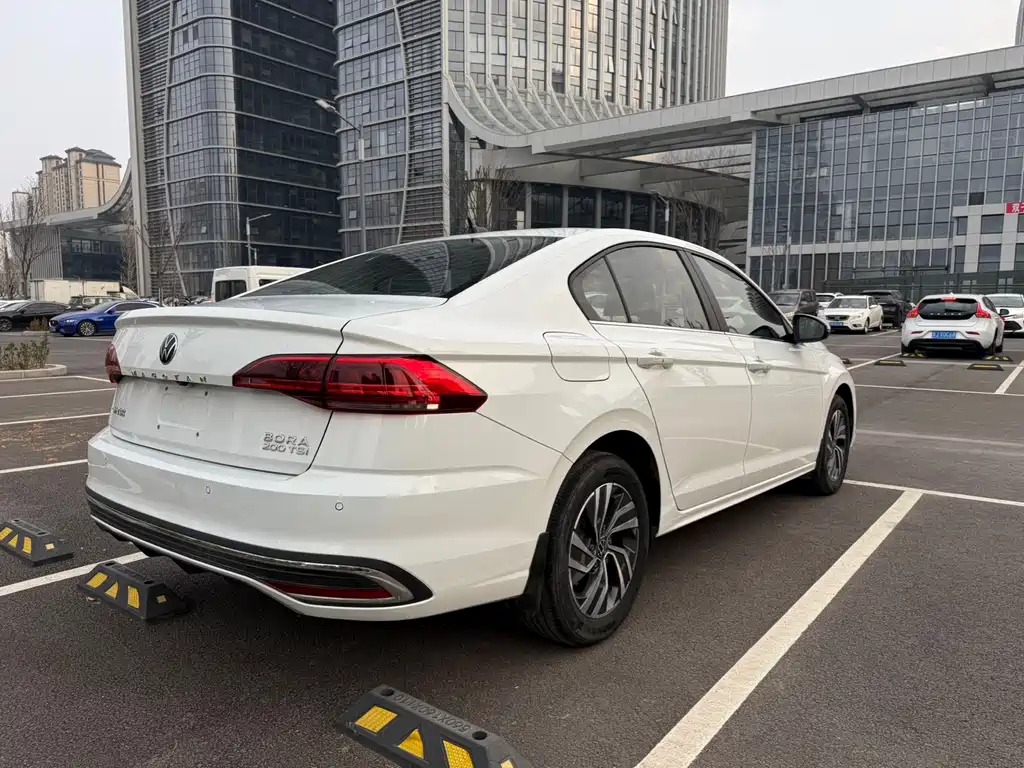 Bora 2025 model 200TSI DSG Yuexing PRO version купить на сайте DeffCars