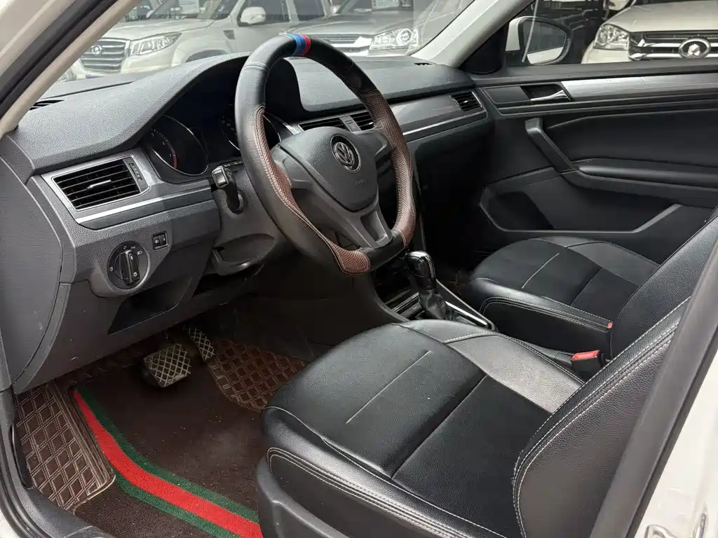 Bora 2019 Bora Legend 1.5L Automatic Fashion Type National VI купить на сайте DeffCars