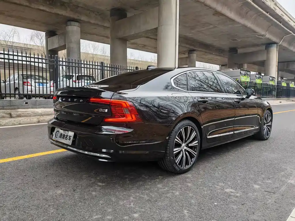 Volvo S90 2024 B5 Zhiya Luxury Edition купить на сайте DeffCars