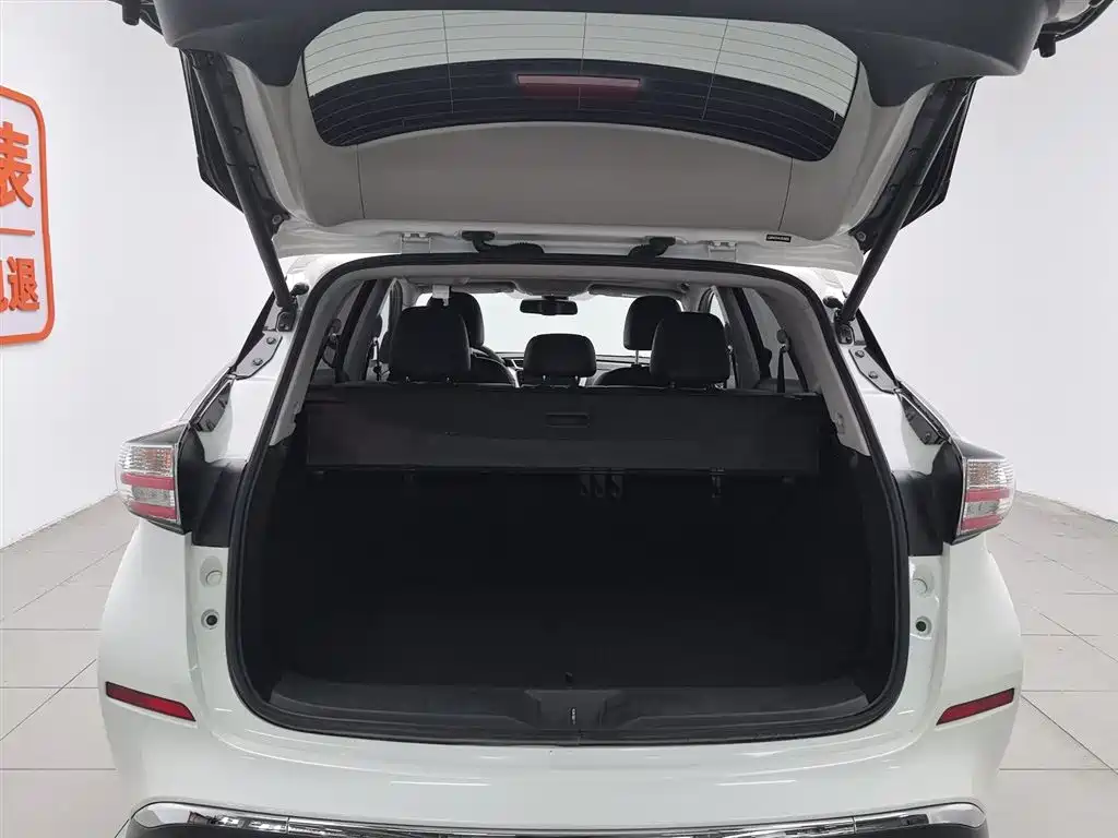 Loulan 2021 2.5L XL 2WD Intelligent Connected Deluxe Edition купить на сайте DeffCars