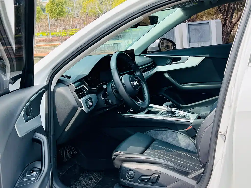 Audi A4L 2020 40 TFSI Fashionable and Dynamic купить на сайте DeffCars