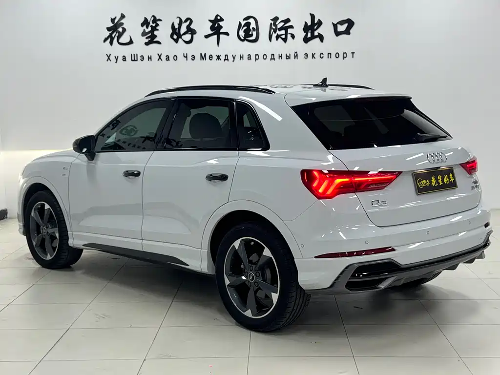 Audi Q3 2022 35 TFSI Fashionable and Dynamic купить на сайте DeffCars