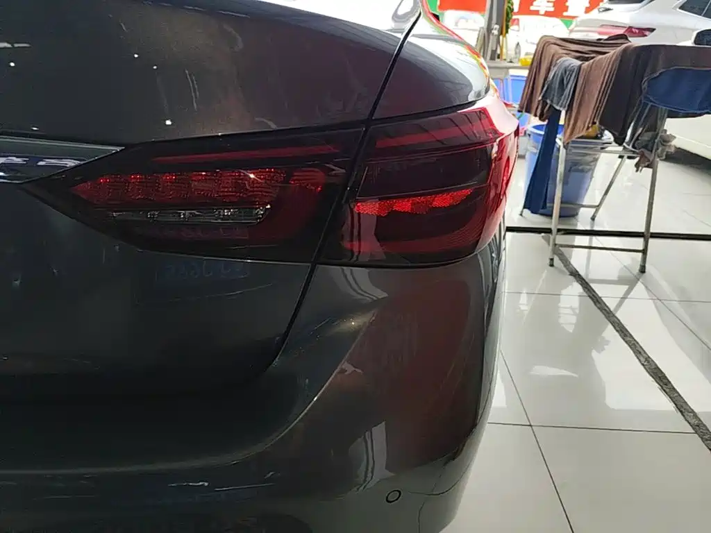 Infinity Q50L 2019款 2.0T 30周年限量版 купить на сайте DeffCars
