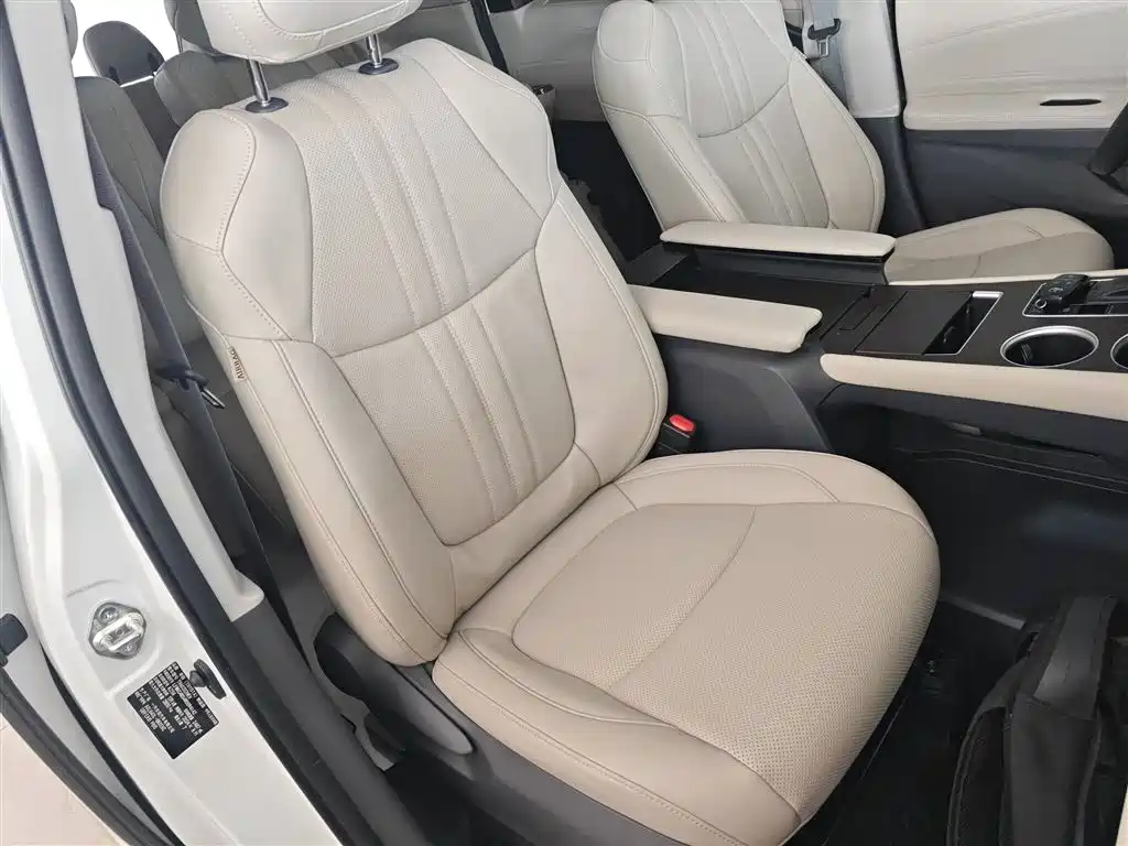 Grevia 2024 2.5L Hybrid Comfort Edition купить на сайте DeffCars