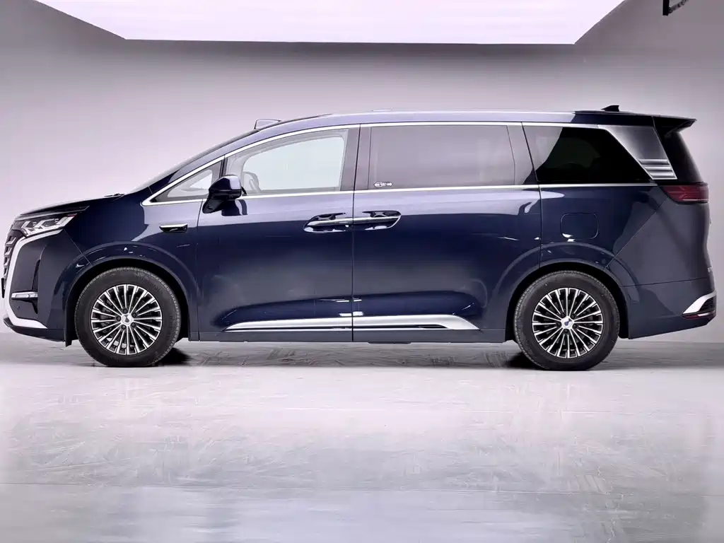 Denza D9 2025 DM-i smart driving version 1020 four-wheel drive flagship model купить на сайте DeffCars