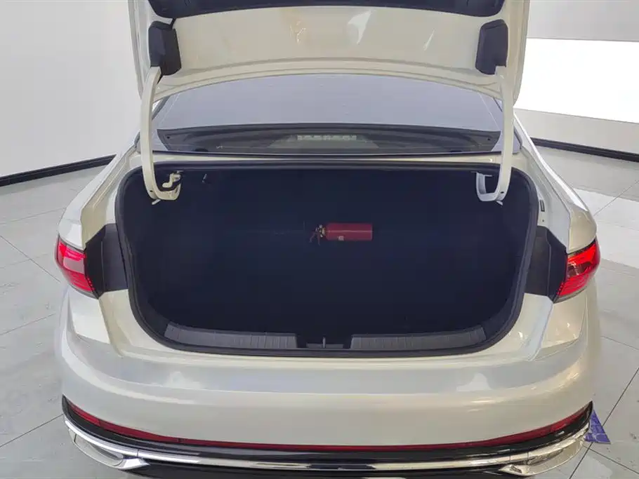 Sagitar 2023 300TSI DSG Super Edition купить на сайте DeffCars