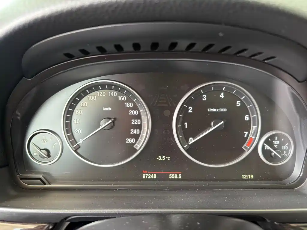 BMW 5 Series 2014 525Li Luxury Design Package купить на сайте DeffCars