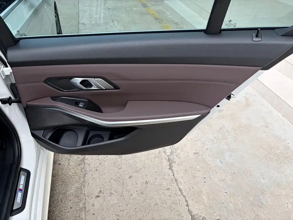 BMW 3 Series 2022 320Li M Sports Package купить на сайте DeffCars