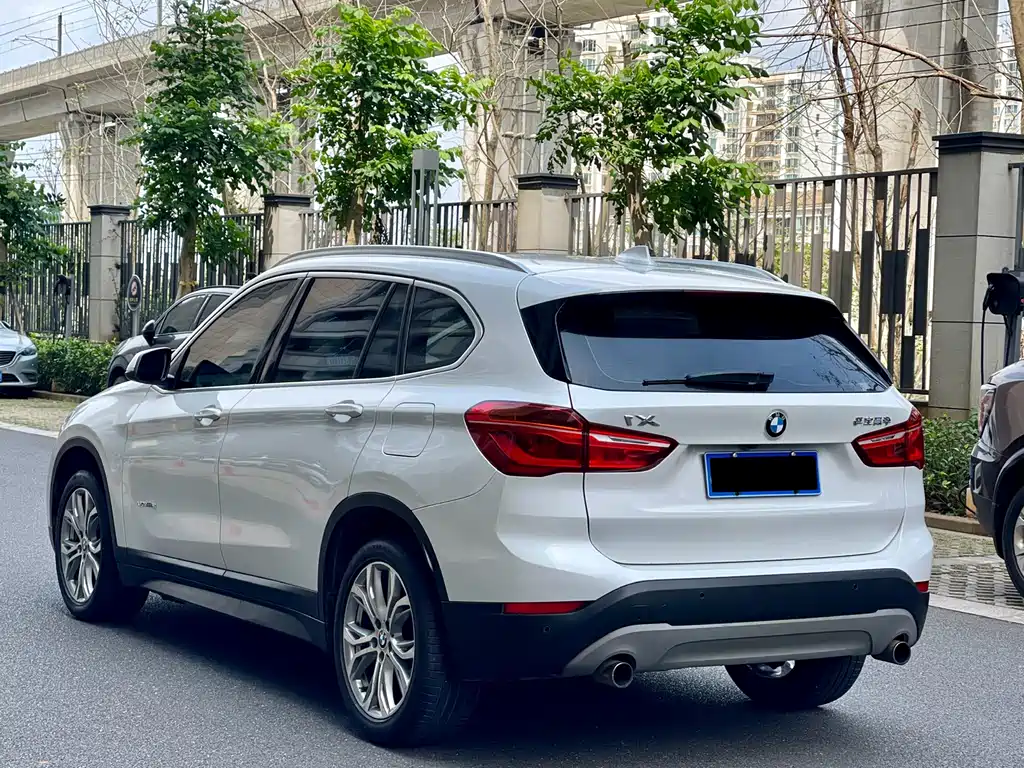 BMW X1 2018 sDrive20Li Leading Model купить на сайте DeffCars