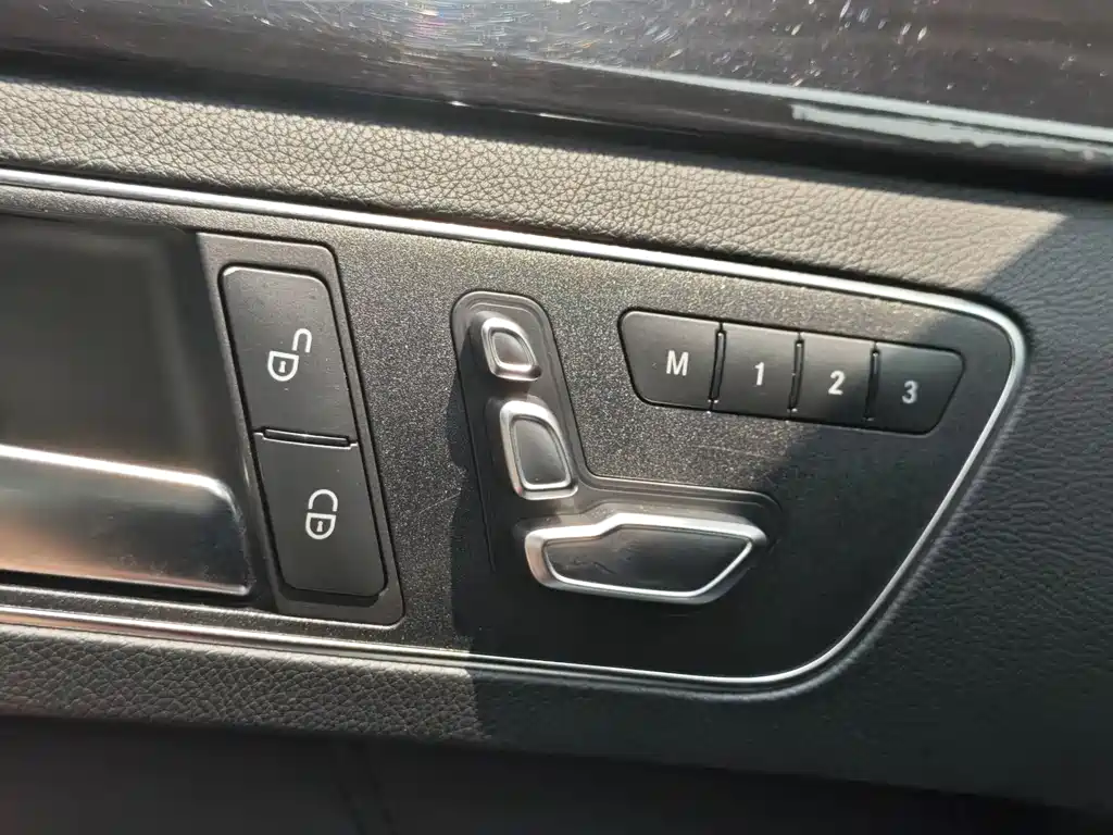 Mercedes-Benz E-Class 2015 E 320 L Sports 4MATIC купить на сайте DeffCars